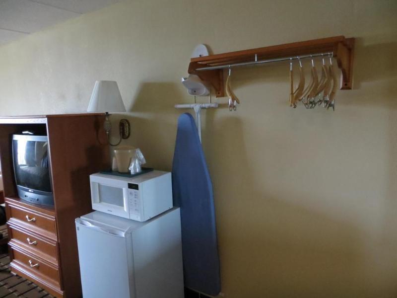 Clarion Inn & Suites Near The Leconte Center Pigeon Forge Bagian luar foto